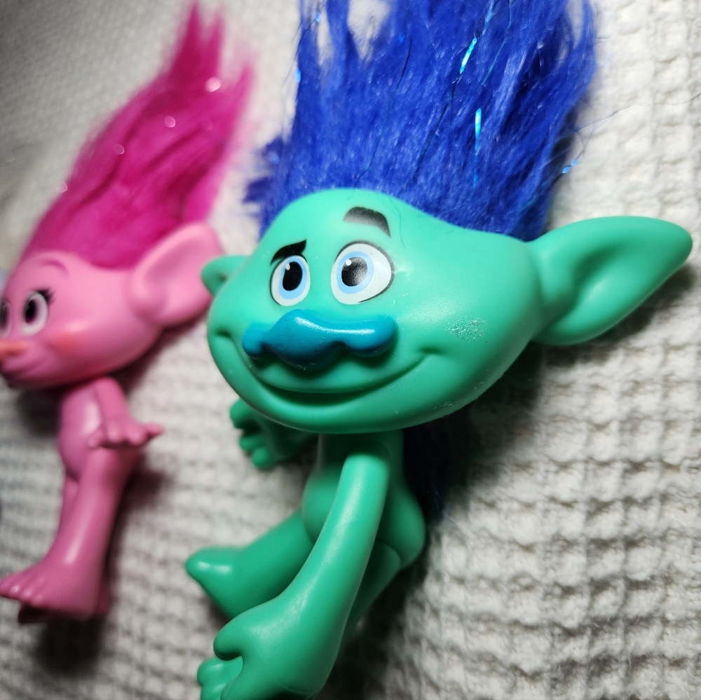 Troll Figurine Set - Pink, Blue, White Hair Mini Dolls 2015 - Picture 2 of 10